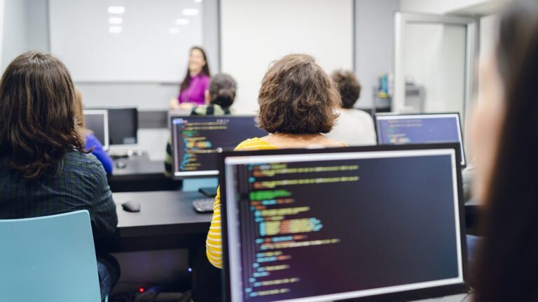 【中学生・高校生向け】JavaScriptが学べるおすすめプログラミングスクール5選